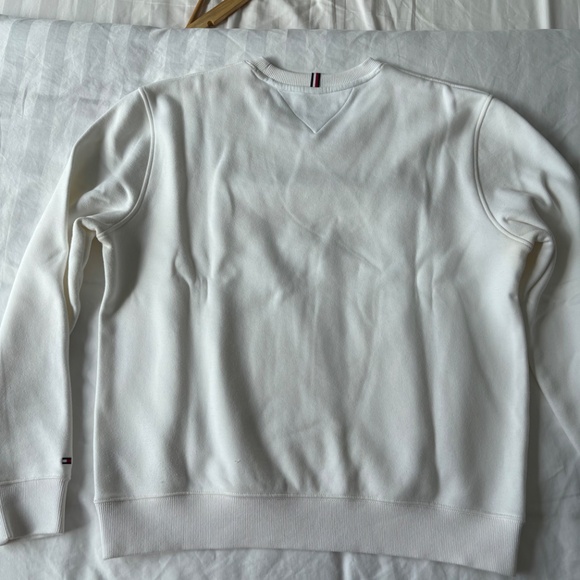 Tommy Hilfiger Men’s Sweater - Picture 4 of 4